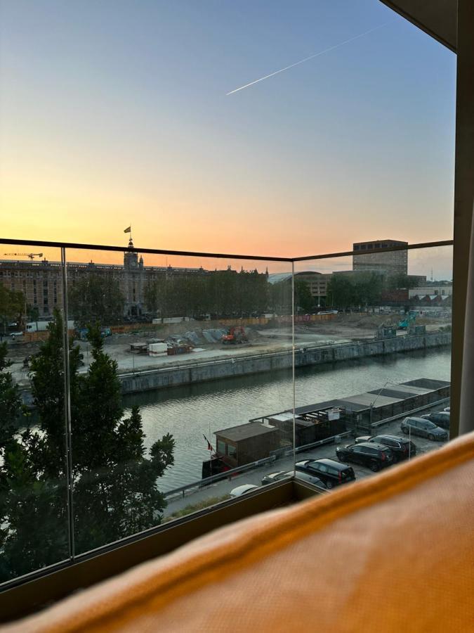 Canal View One Bedroom Flat บรัสเซลส์ ภายนอก รูปภาพ
