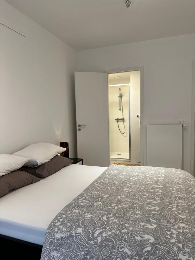 Canal View One Bedroom Flat บรัสเซลส์ ภายนอก รูปภาพ