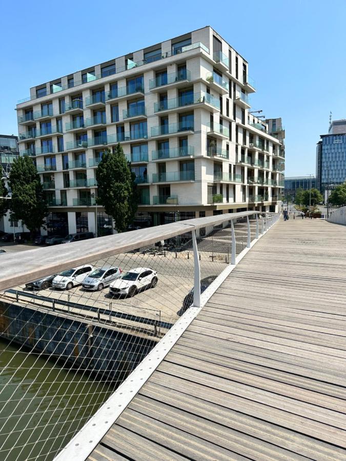 Canal View One Bedroom Flat บรัสเซลส์ ภายนอก รูปภาพ